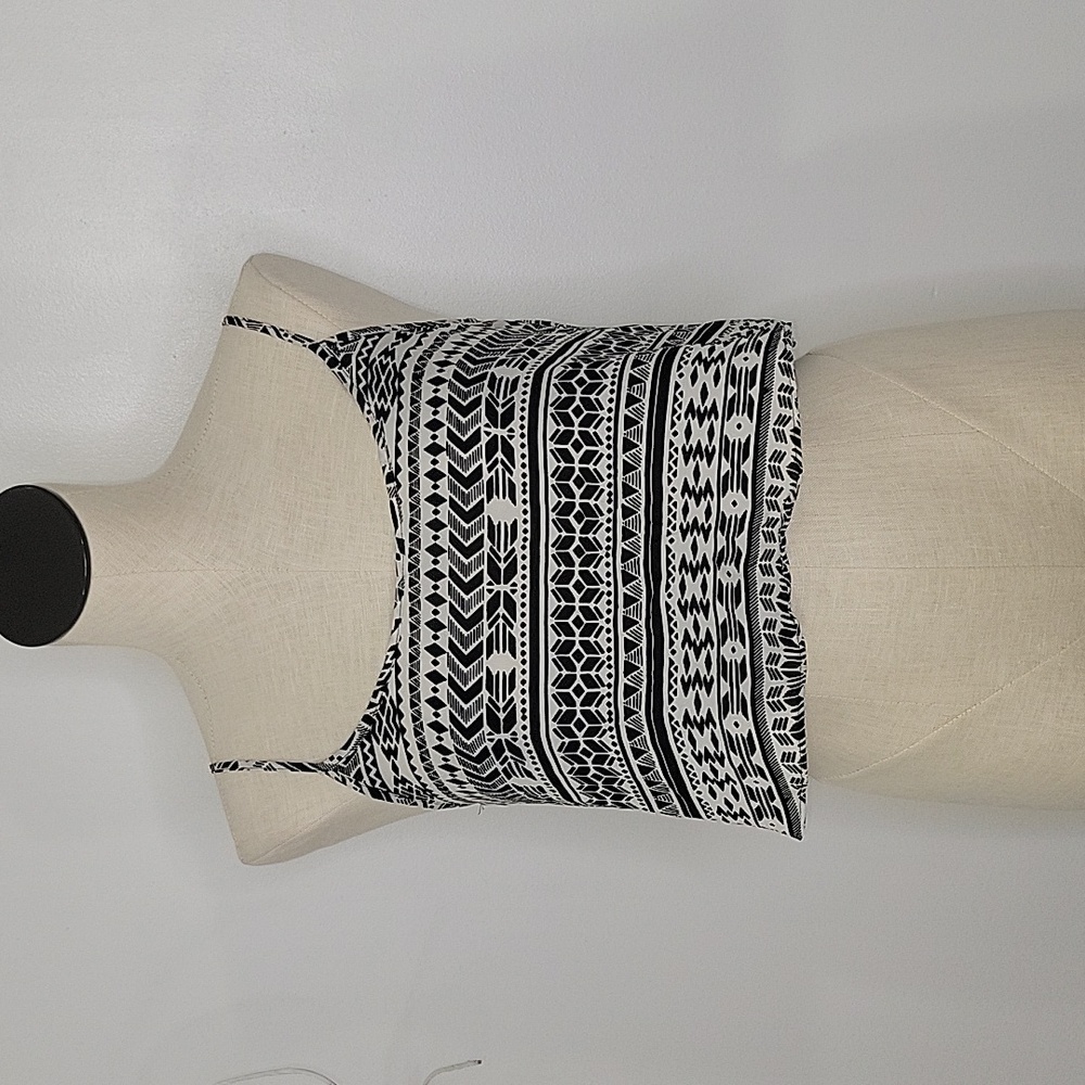 Forever 21 Cropped Tribal Print Tank Top SZ S   3/$15